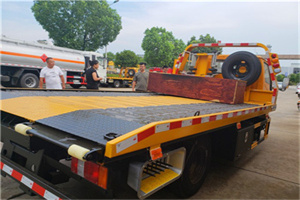 兴安盟附近拖车电话号码服务